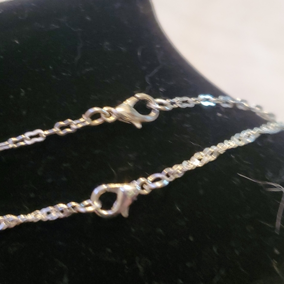 NWT Stone Heart on Silver Chain Necklace - Picture 4 of 4